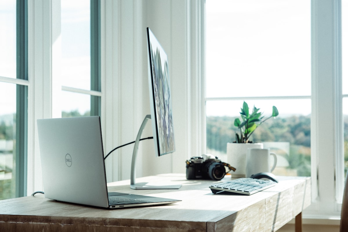 The 2026 Hybrid Work Mandate: How Australian Tech Leaders Balance Office Returns and Talent Retention